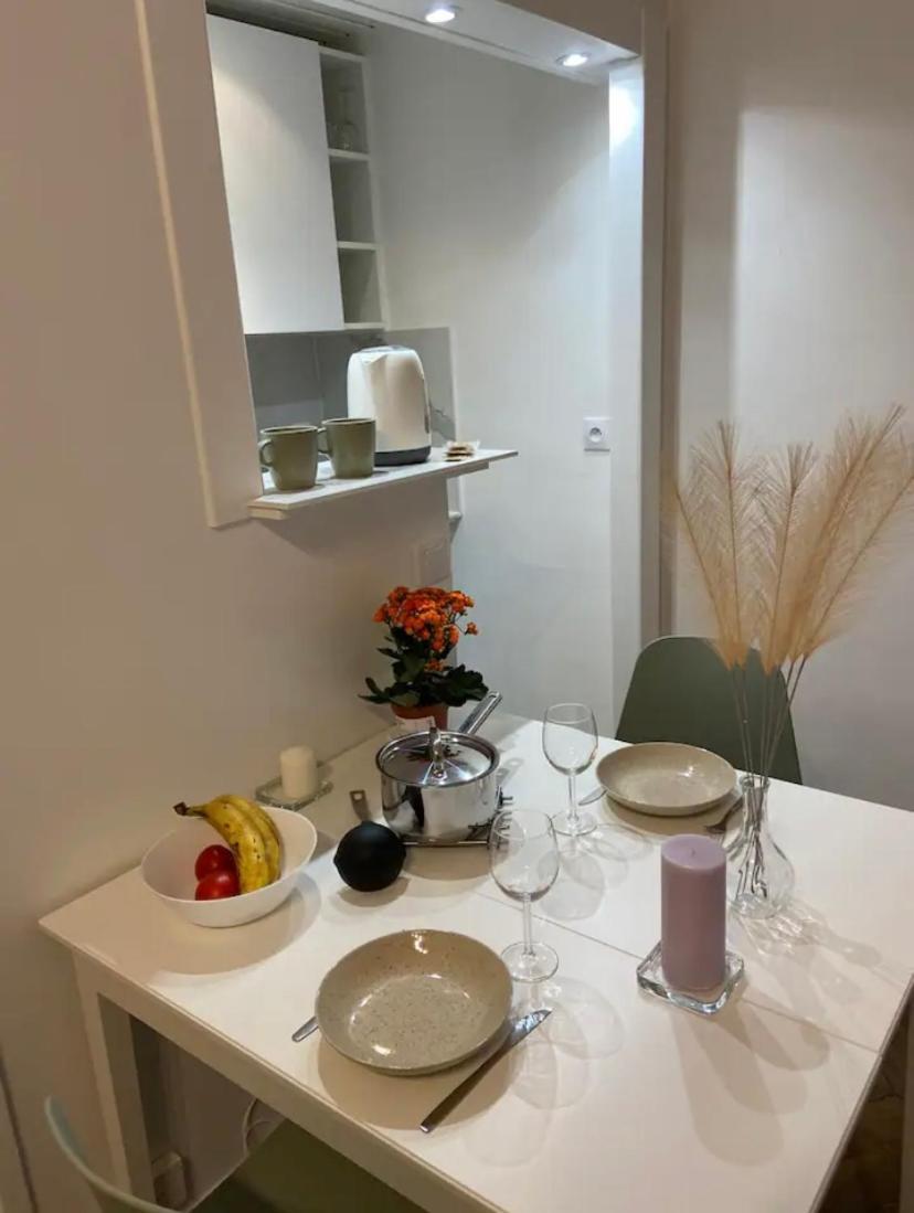 Appartement Moderne Quartier Saint Lazare Parigi Esterno foto