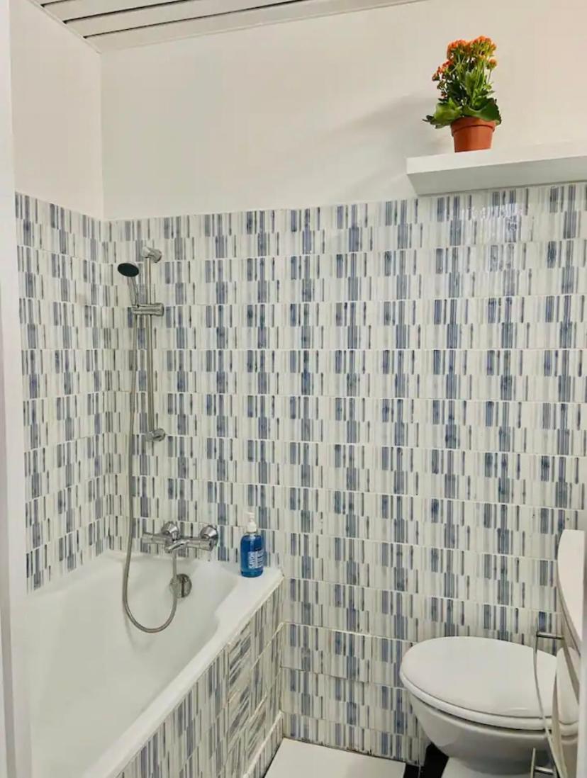 Appartement Moderne Quartier Saint Lazare Parigi Esterno foto